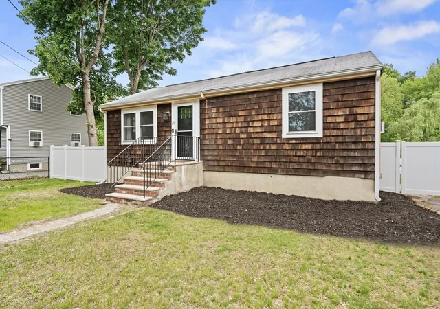Homes for sale in North Reading, MA | 23 Leland Road, North Reading, MA 01864 | MLS# 73530043