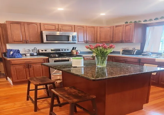 5th image of 933 E Broadway, South Boston, MA 02127 | MLS# 73350904