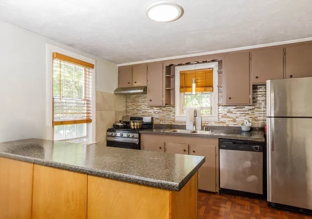 2nd image of 20 Lawrence Street, Fitchburg, MA 01420 | MLS# 73524866