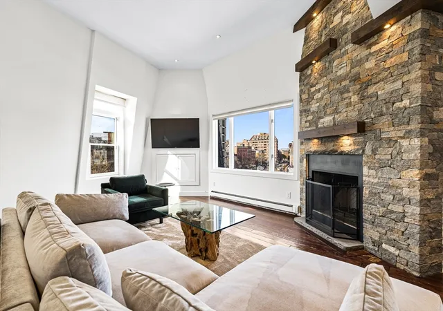 Listing Photo 5 - Condo for sale in building located at 33 Commercial Wharf, Boston, MA 02110 - Unit #52