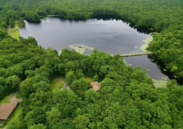 40th image of 232 Gold St, Belchertown, MA 01007 | MLS# 73560522