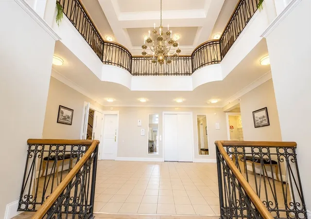Photo 4 of Sale Pending at 285 Lynn Shore Dr #101, Lynn, MA 01902 | MLS# 73538018 | Listing updated on 2026-10-01