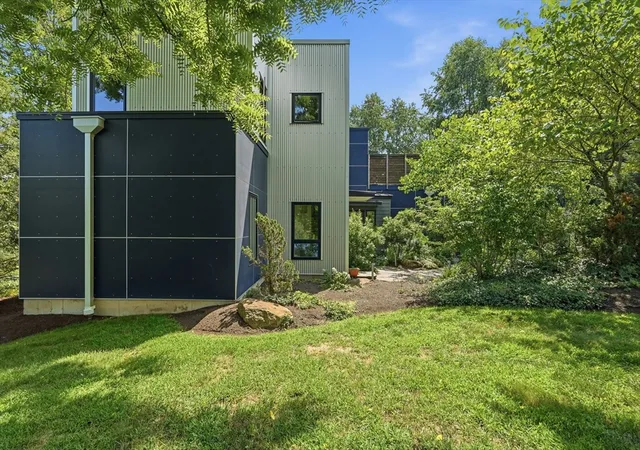 1st image of 108 Grove St #B, Northampton, MA 01060 | MLS# 73564701
