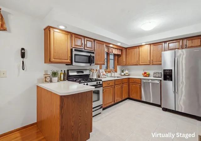 4th image of 43 Villa Roma Dr #43, Tewksbury, MA 01876 | MLS# 73558937