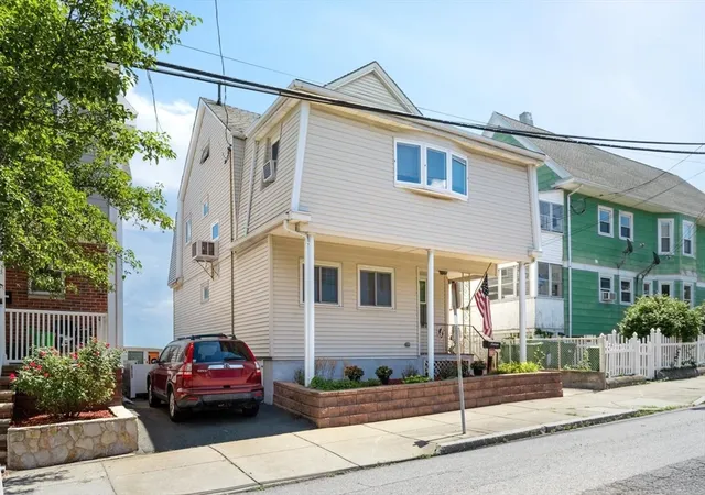 3rd image of 16 William St, Medford, MA 02155 | MLS# 73550353