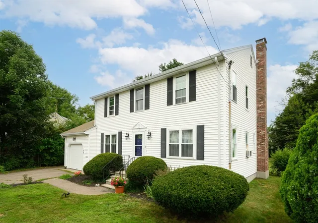 Photo 2 of Single family home for sale at 17 Woodlawn Ave, Holbrook, MA 02343 | MLS# 73566135 | Listing updated on 2026-09-19