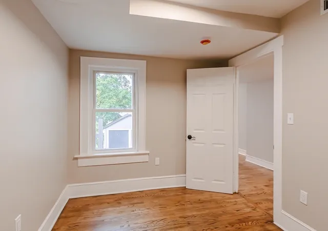 Homes for sale in Upton, MA | 51 School St, Upton, MA 01568 | Houzeo