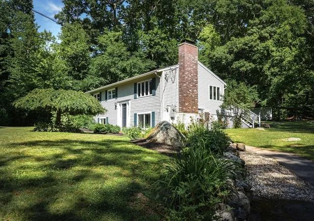 3rd image of 280 Randall Rd, Berlin, MA 01503 | MLS# 73541424