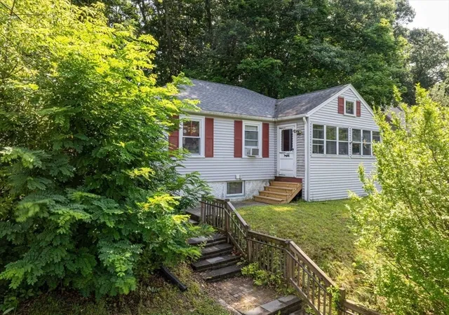 Photo 2 of Single family home for sale at 25 Marilyn Dr, Auburn, MA 01501 | MLS# 73554257 | Listing updated on 2026-09-15
