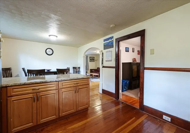 Photo 4 of Single family home for sale at 25 Marilyn Dr, Auburn, MA 01501 | MLS# 73554257 | Listing updated on 2026-09-15