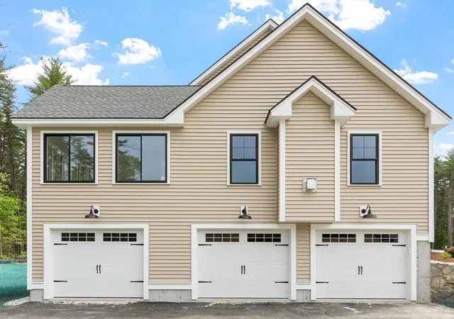 Photo 3 of Single family home for sale at 16 Unkety Brk Way, Dunstable, MA 01827 | MLS# 73524393 | Listing updated on 2026-10-09