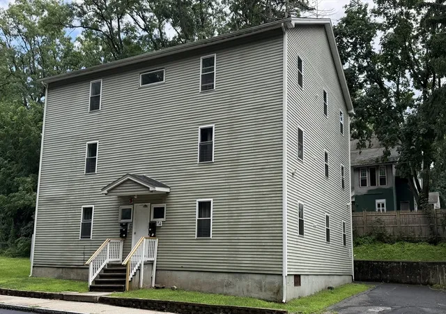 1st image of 174 Locust St, Springfield, MA 01108 | MLS# 73561263