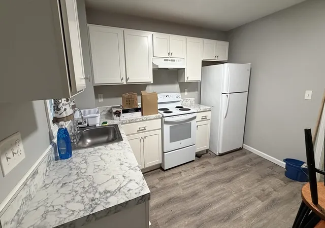 5th image of 174 Locust St, Springfield, MA 01108 | MLS# 73561263