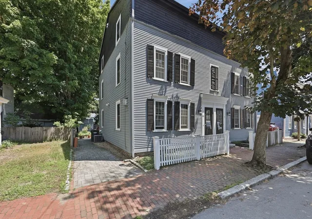 1st image of 69 Prospect Street #69, Newburyport, MA 01950 | MLS# 73543834