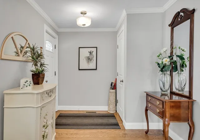 2nd image of 15 Spinney Street #1, West Roxbury, MA 02132 | MLS# 73540172