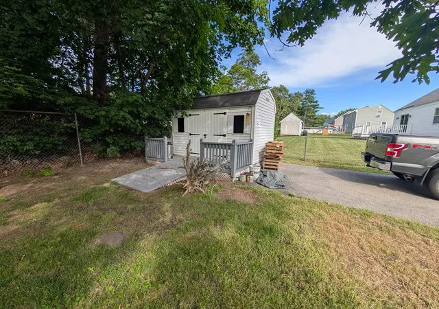3rd image of 193 Bouchard Ave, Dracut, MA 01826 | MLS# 73544280