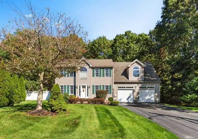 1st image of 104 Ridgewood Dr, Taunton, MA 02780 | MLS# 73527539