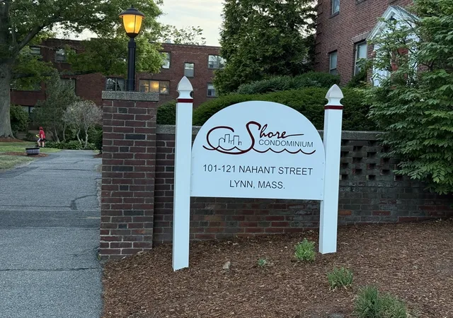Homes for sale in Lynn, MA | 117 Nahant St #1, Lynn, MA 01902 | MLS# 73541370