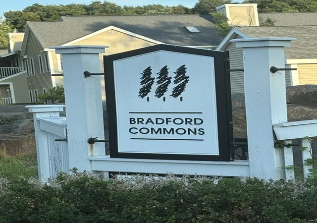 1st image of 105 Bradford Commons Ln #105, Braintree, MA 02184 | MLS# 73559175