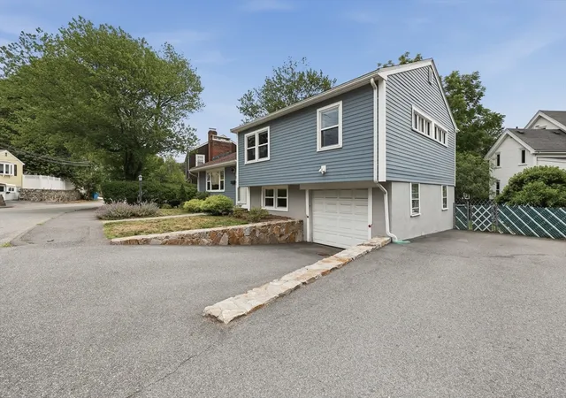 Homes for sale in Woburn, MA | 1 Middle Street, Woburn, MA 01801 | MLS# 73546760