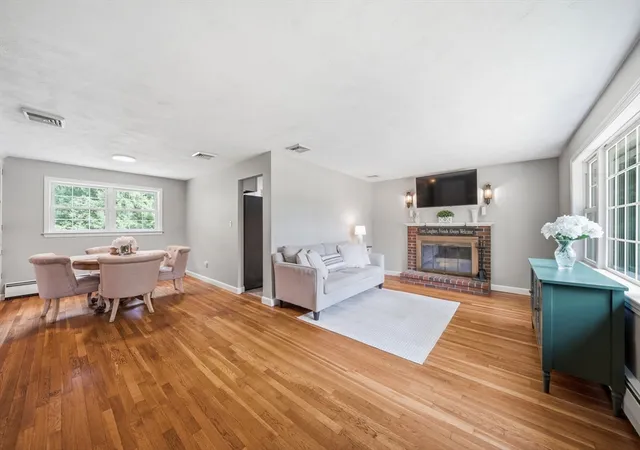 4th image of 737 North St, Tewksbury, MA 01876 | MLS# 73555728