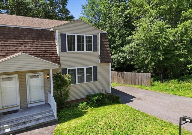 3rd image of 77 Ellen St #77, Leominster, MA 01453 | MLS# 73546495