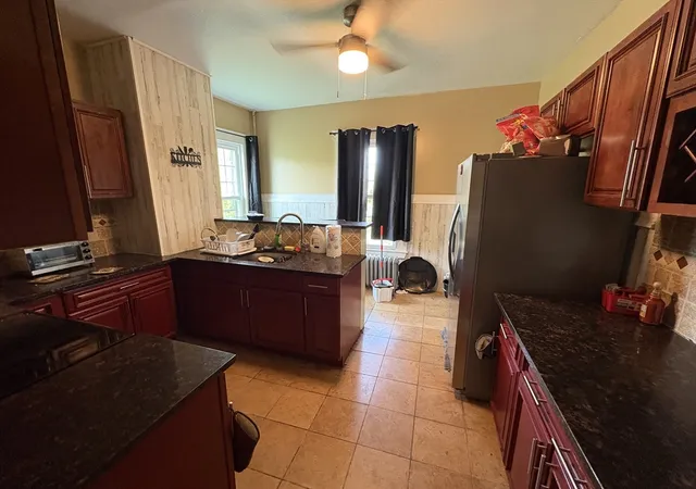 Listing Photo 4 - Condo for sale in building located at 94-96 Byers St, Springfield, MA 01105