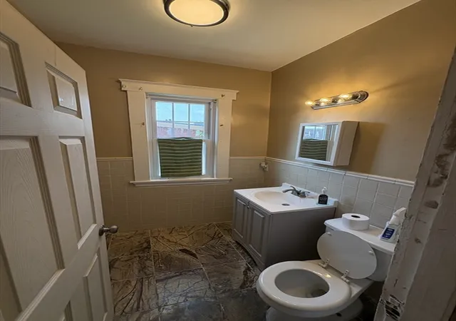 Listing Photo 5 - Condo for sale in building located at 94-96 Byers St, Springfield, MA 01105