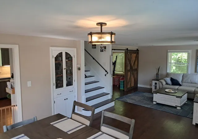 5th image of 116 Parker Rd, Wakefield, MA 01880 | MLS# 73528294