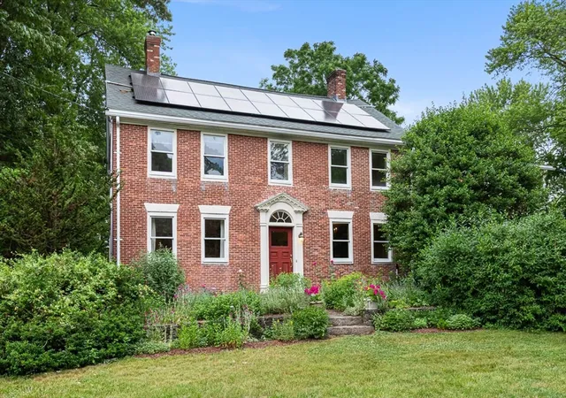 Photo 1 of Single family home for sale at 462 Ledge, Seekonk, MA 02771 | MLS# 73540979 | Listing updated on 2026-09-14