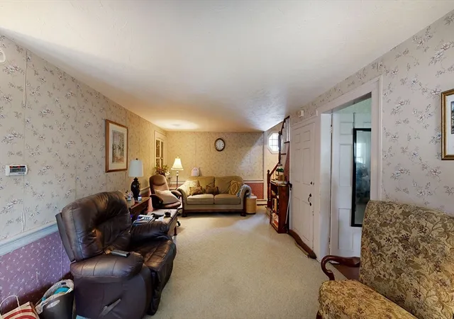 4th image of 18 North Ave, Attleboro, MA 02703 | MLS# 73563508