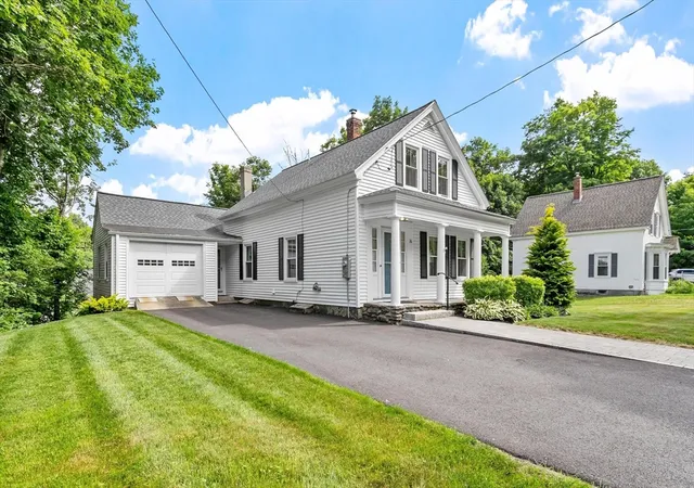 2nd image of 16 Chapel St, Ashburnham, MA 01430 | MLS# 73537172
