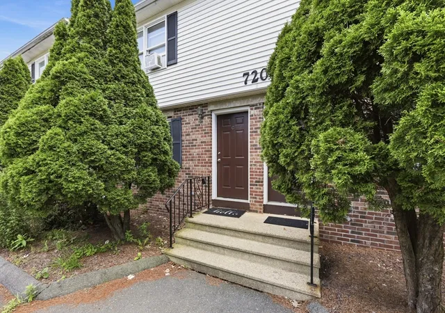 Photo 3 of Sale Pending at 720 Russell Rd #C, Westfield, MA 01085 | MLS# 73561920 | Listing updated on 2026-09-18