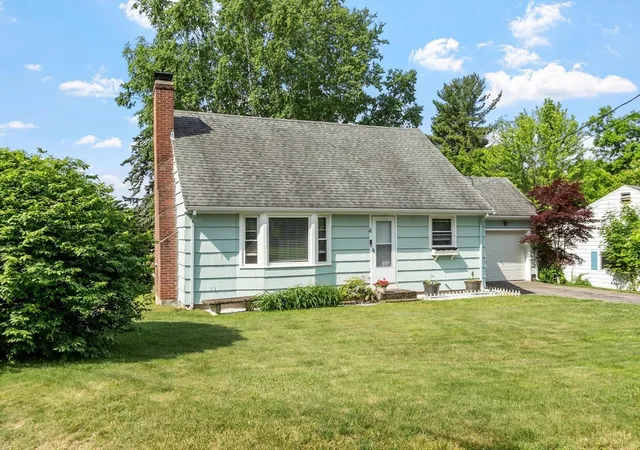 Photo 3 of Sale Pending at 4 Cranston St, Worcester, MA 01606 | MLS# 73534586 | Listing updated on 2026-09-05
