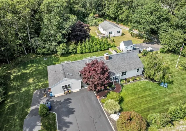 1st image of 770 County Rd, Pocasset, MA 02559 | MLS# 73563658