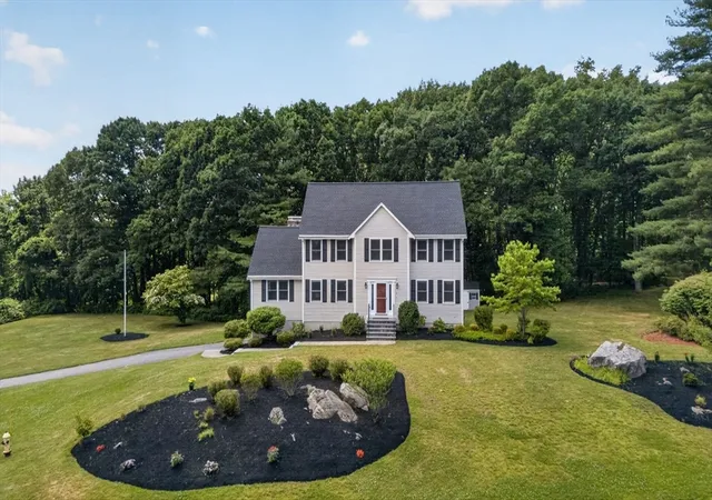 3rd image of 2 Patriot Dr, Andover, MA 01810 | MLS# 73542330