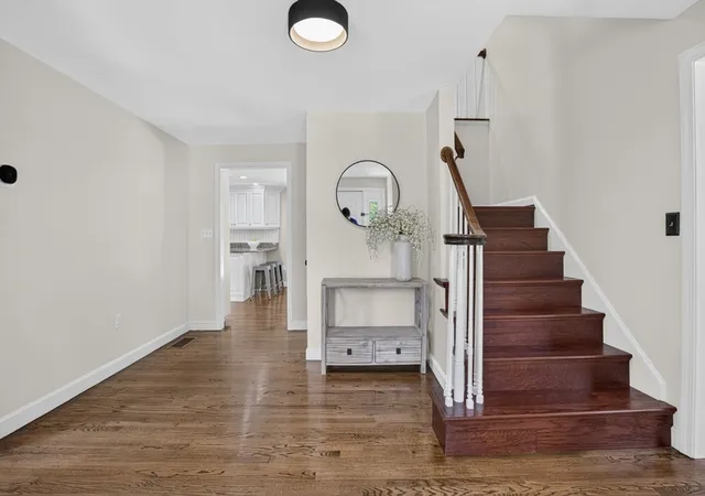 5th image of 2 Patriot Dr, Andover, MA 01810 | MLS# 73542330