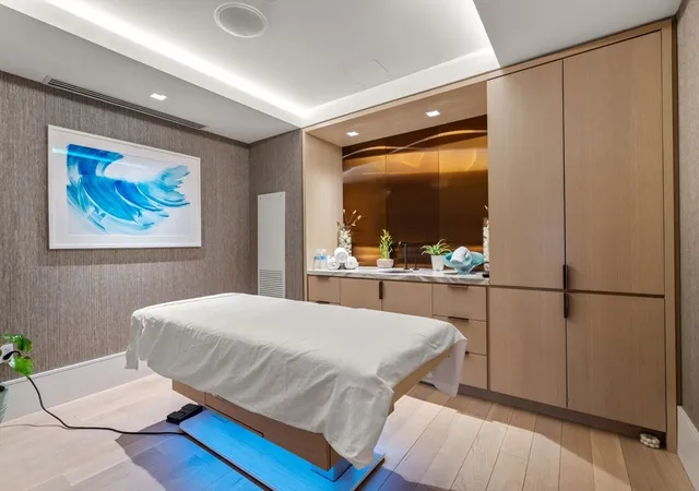 2nd image of The St. Regis Residences, Boston, MA 02210