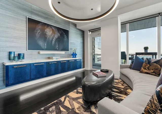 Homes for sale in Boston, MA | 150 Seaport Blvd, Boston, MA 02210