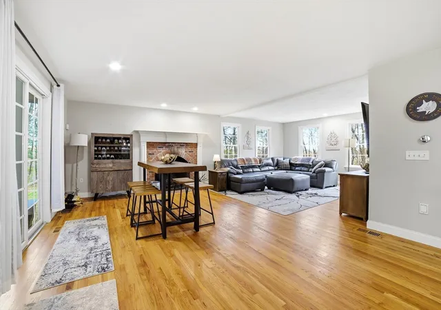 5th image of 8 Alstead, Millbury, MA 01527 | MLS# 73555790