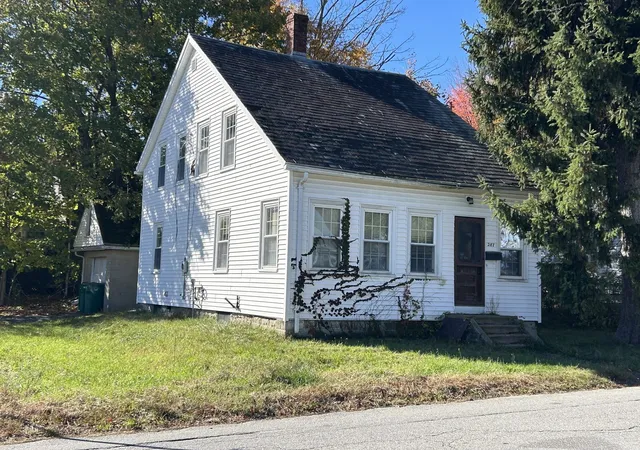 Photo 2 of Sale Pending at 287 Oak Hl Rd, Fitchburg, MA 01420 | MLS# 73592754 | Listing updated on 2026-10-30