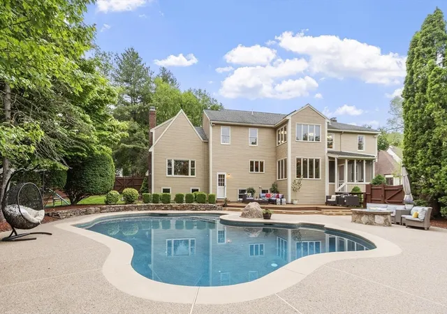 2nd image of 20 Seten Circle, Andover, MA 01810 | MLS# 73534017