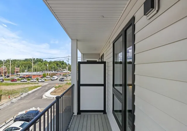 Homes for sale in Wilmington, MA | 203 Lowell St #304, Wilmington, MA 01887 | MLS# 73535478