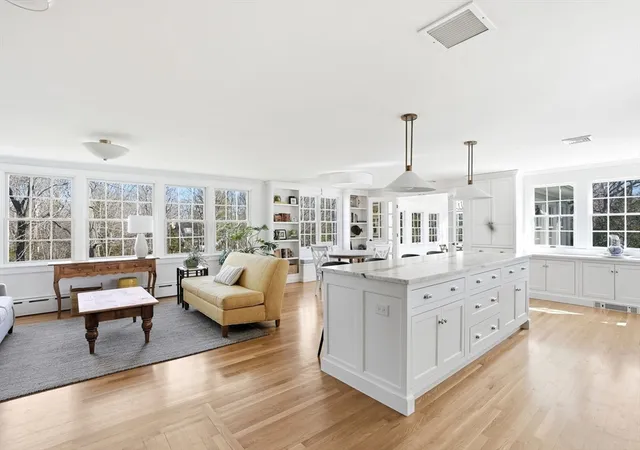 5th image of 10 Boulder Glen Rd, Hingham, MA 02043 | MLS# 73534259