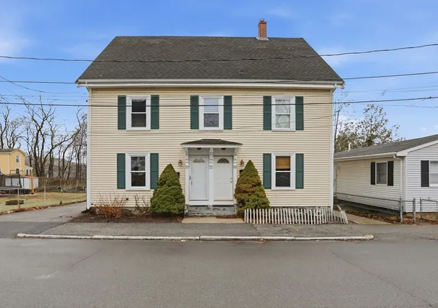 Homes for sale in Woburn, MA | 18 20 Buck Street #1, Woburn, MA 01801 | MLS# 73497348