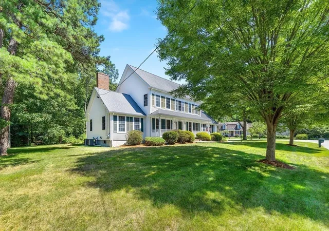 39th image of 102 Cathedral Dr, Attleboro, MA 02703 | MLS# 73555480
