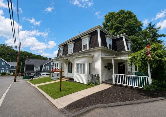 2nd image of 8 Hawes St, Fitchburg, MA 01420 | MLS# 73555528