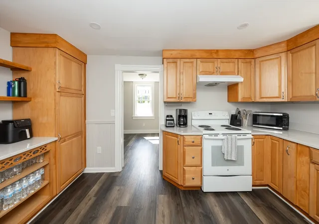 5th image of 435 Lake Ave, Worcester, MA 01604 | MLS# 73557817