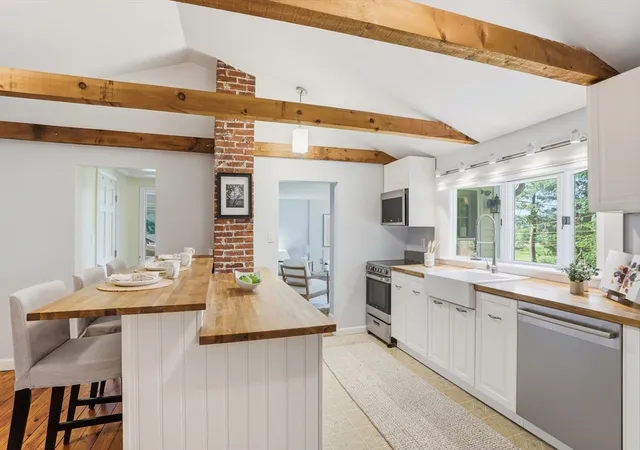 4th image of 116 White Pond Rd, Stow, MA 01775 | MLS# 73529957