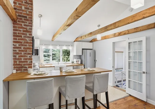 5th image of 116 White Pond Rd, Stow, MA 01775 | MLS# 73529957
